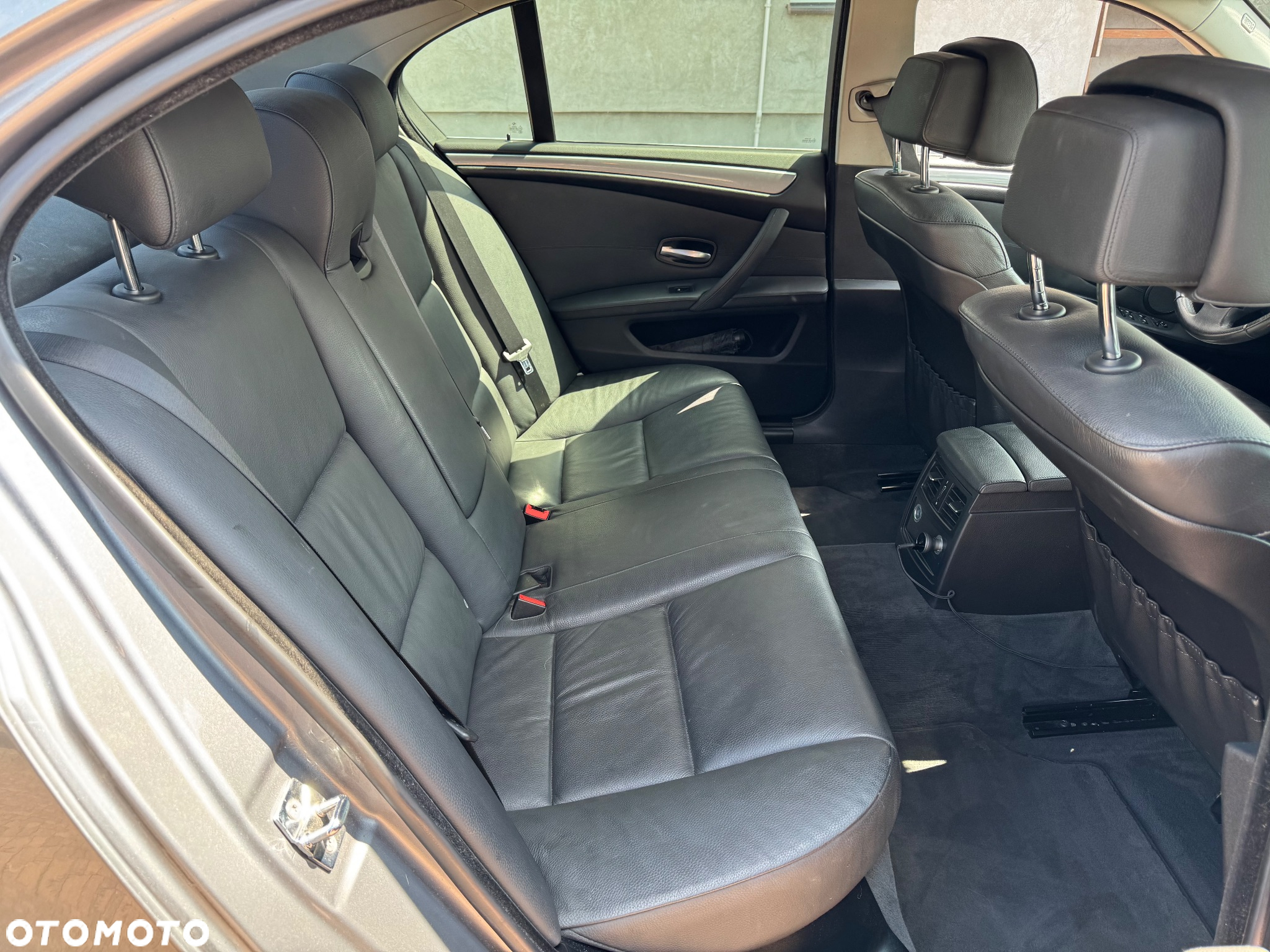 BMW Seria 5 520d - 26