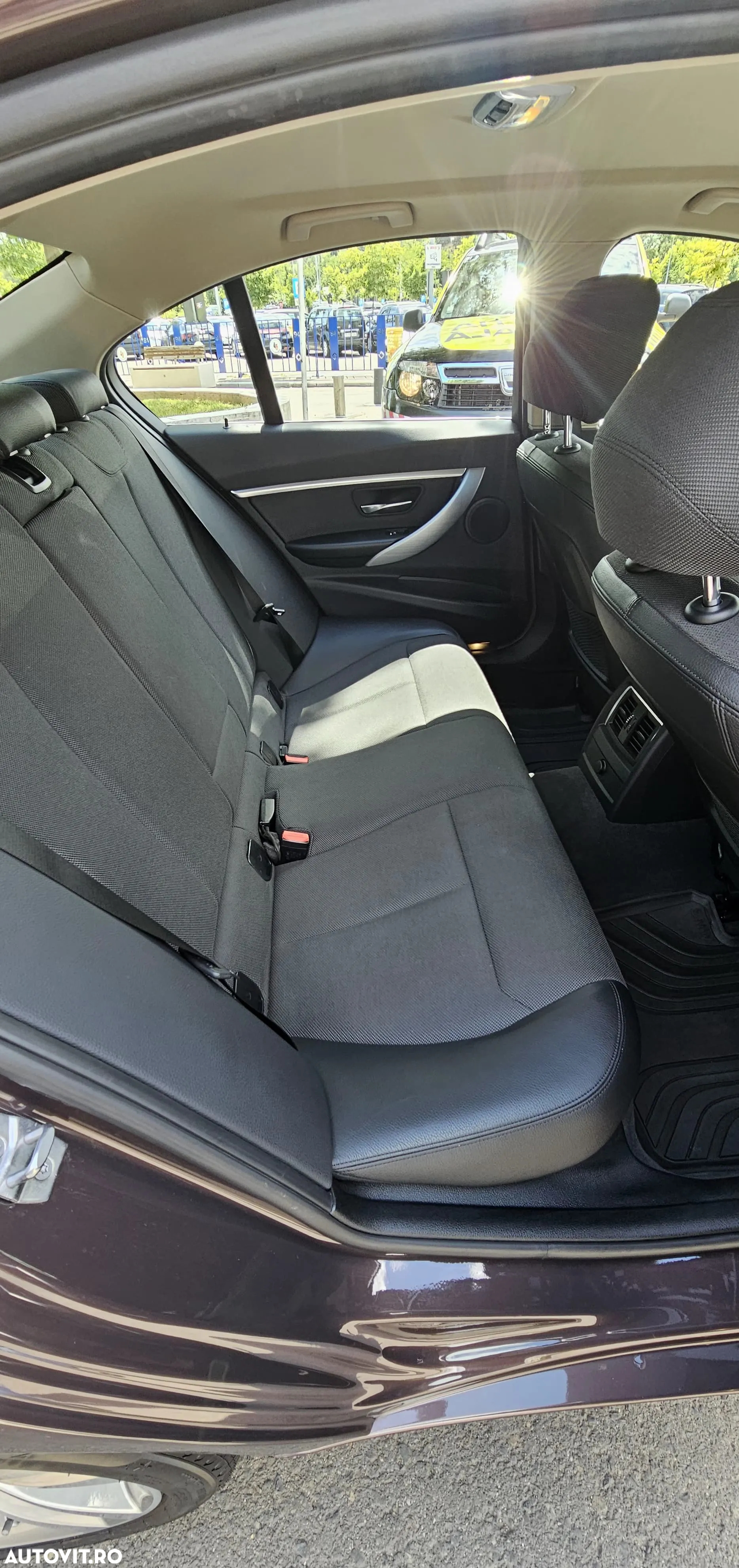 BMW Seria 3 320d xDrive Aut. Sport Line - 14