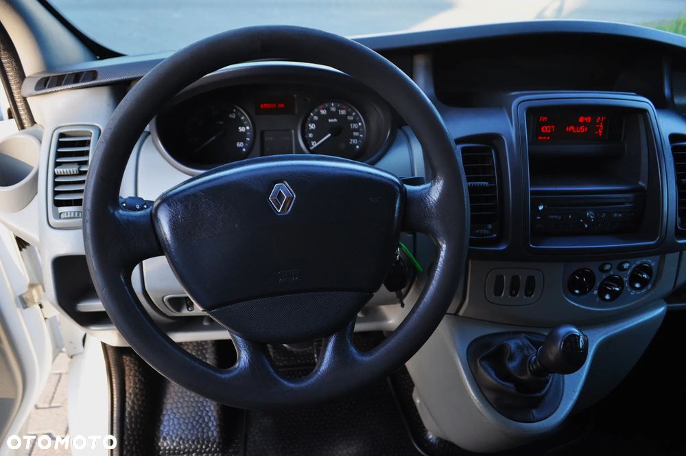 Renault TRAFIC L2H1 - 18