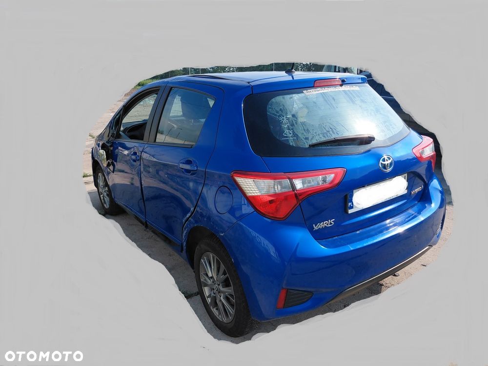Toyota Yaris Hybrid 100 Premium - 4