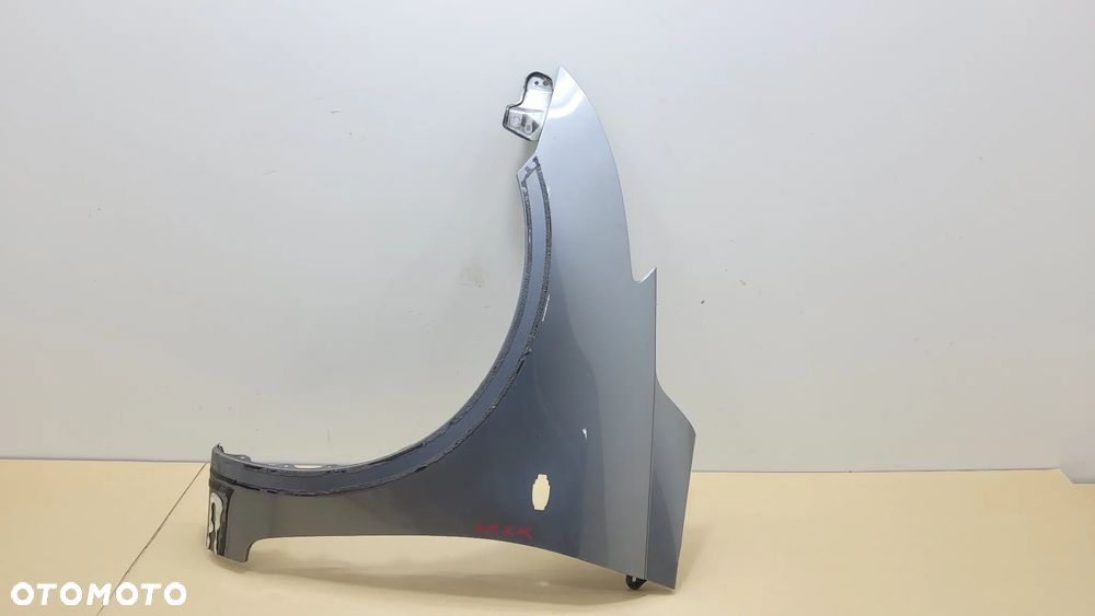 SUZUKI SWIFT Mk7 10-17 BŁOTNIK PRZEDNI LEWY - 1