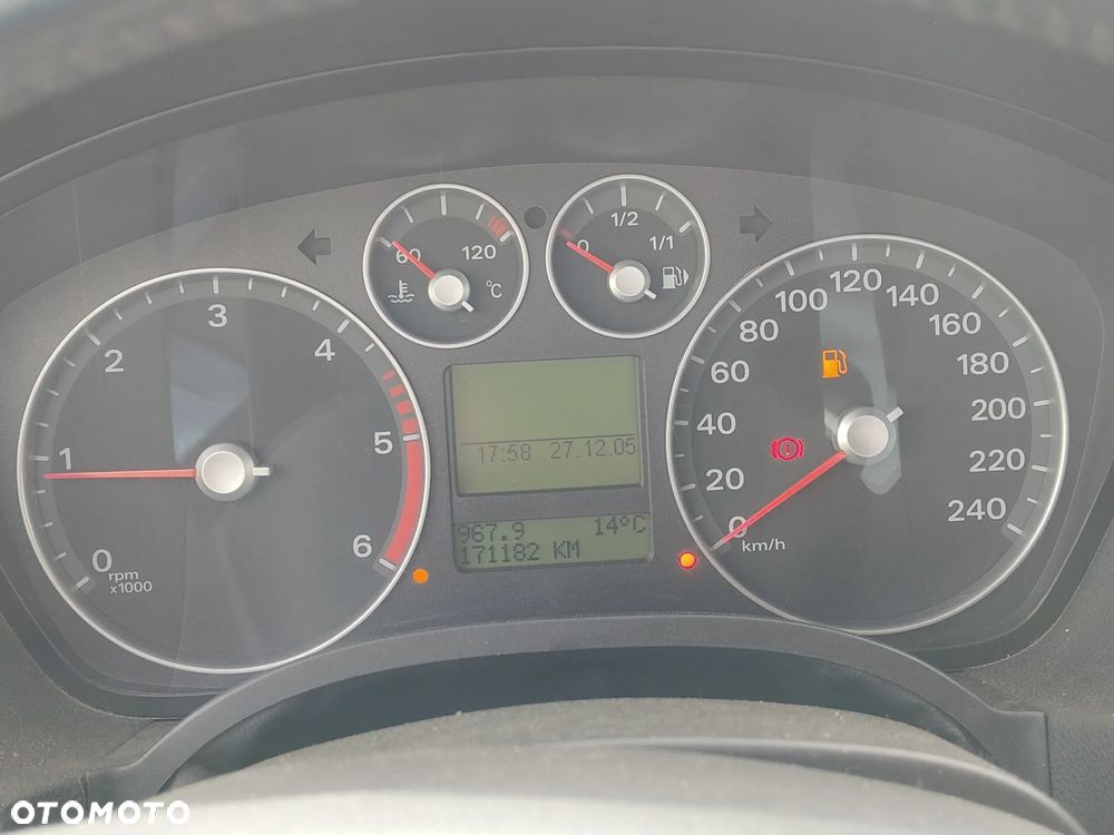 Ford Focus C-Max 2.0 TDCi DPF Trend - 18