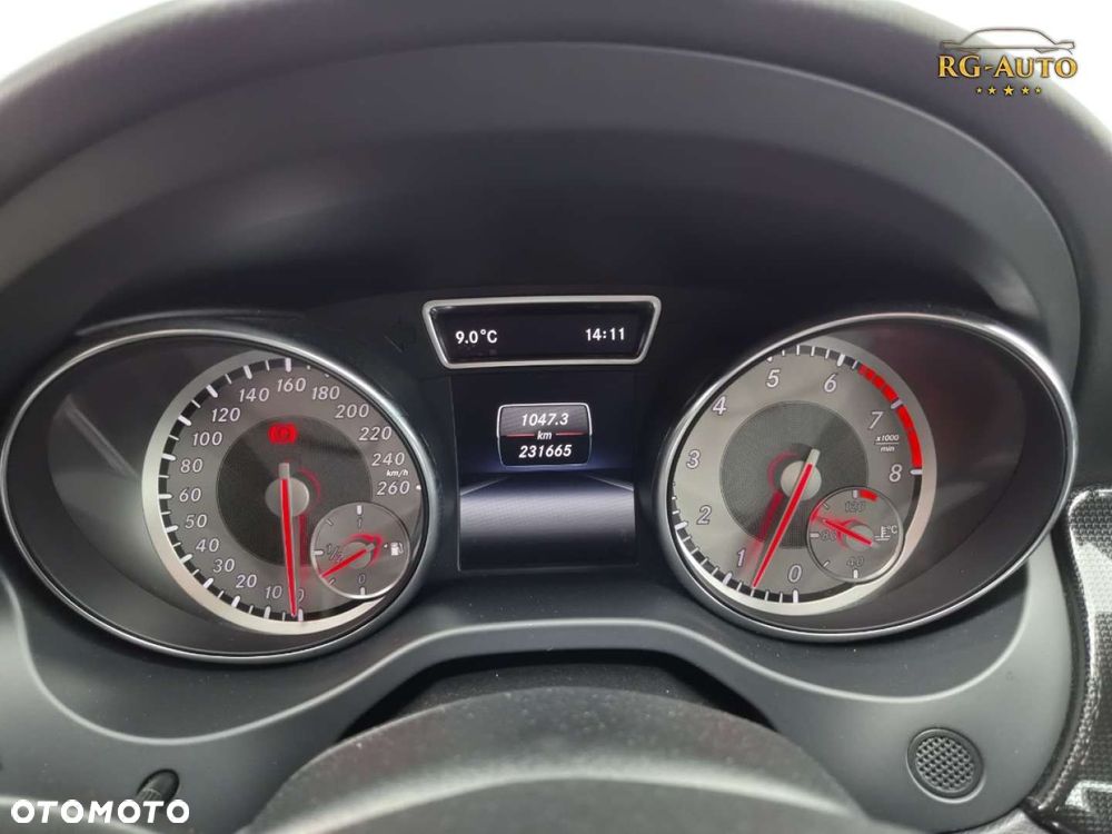 Mercedes-Benz CLA - 35