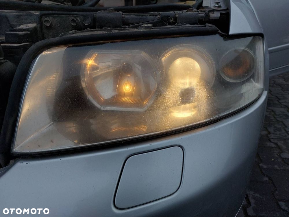 LAMPA LEWY PRZÓD SOCZEWKA AUDI A4 B6 EUROPA 00-06r - 1