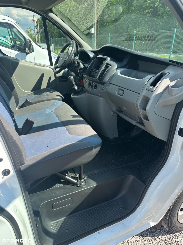 Renault Trafic L1H1 7-os. Brygadówka - 12
