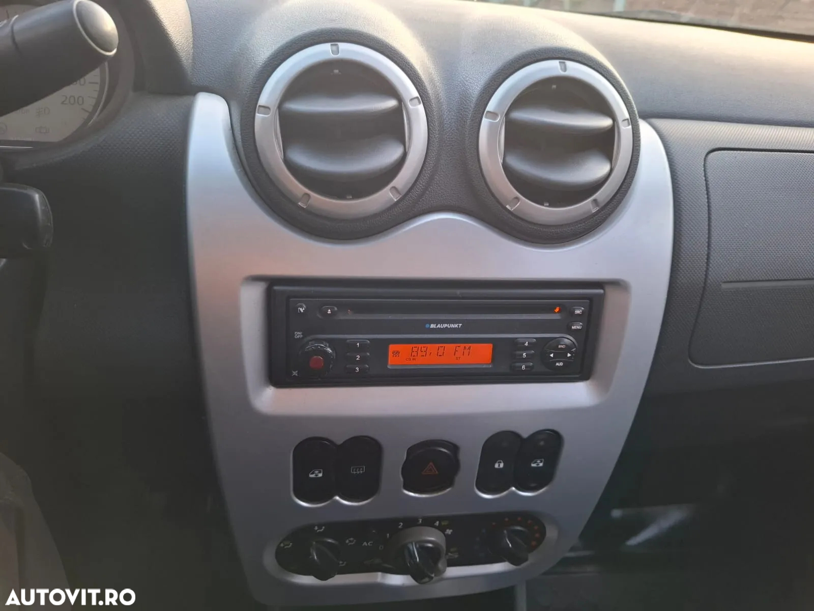 Dacia Logan 1.4 MPI Ambiance - 5