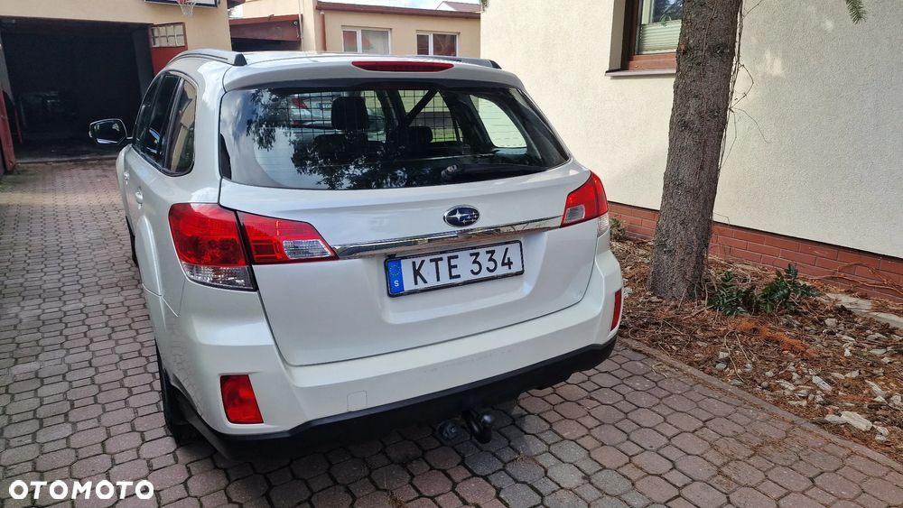 Subaru Legacy - 10