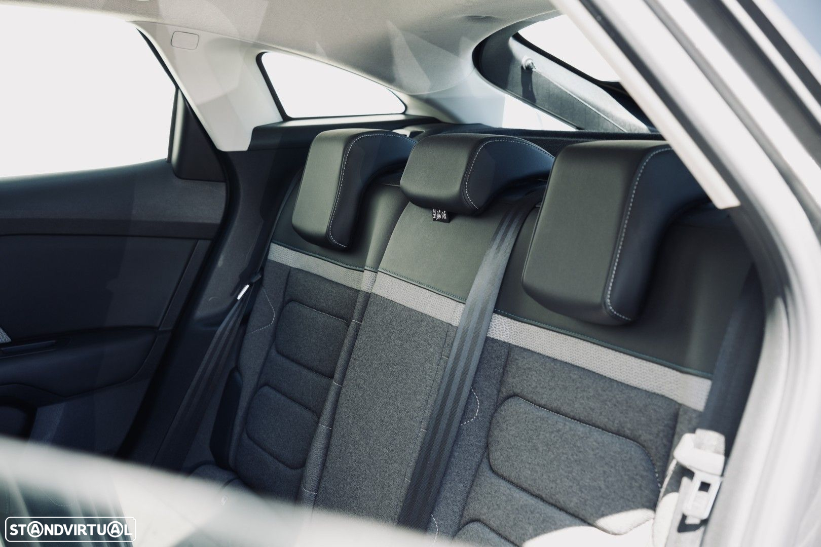 Citroën C4 1.2 PureTech Shine - 27