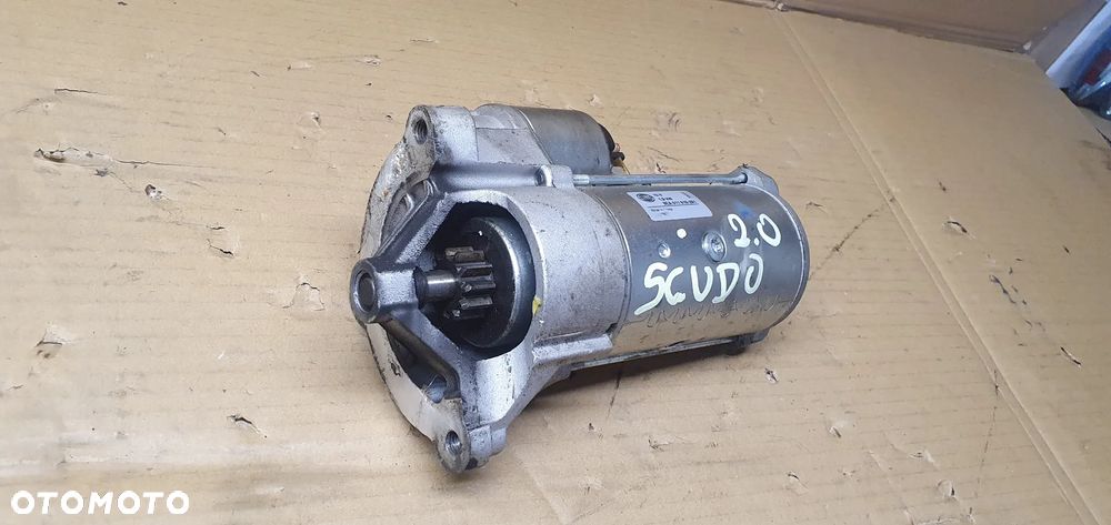 Rozrusznik starter silnika Fiat Scudo 2.0 HDI 8EA011610-281 - 2
