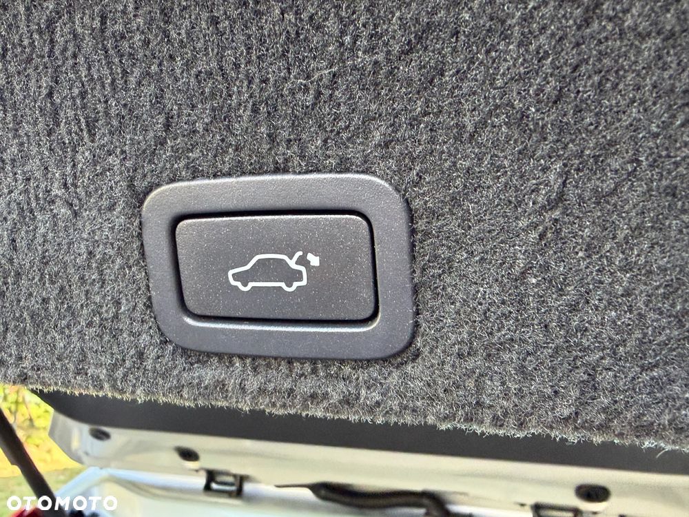 Volvo XC 60 D5 AWD Momentum - 30