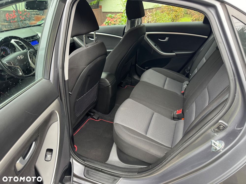 Hyundai i30 1.4 Passion - 23