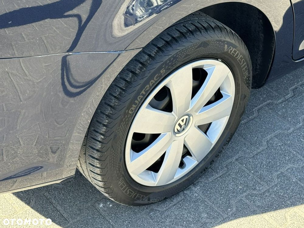 Volkswagen Touran 1.6 TDI DPF BlueMotion Technology DSG Comfortline - 16