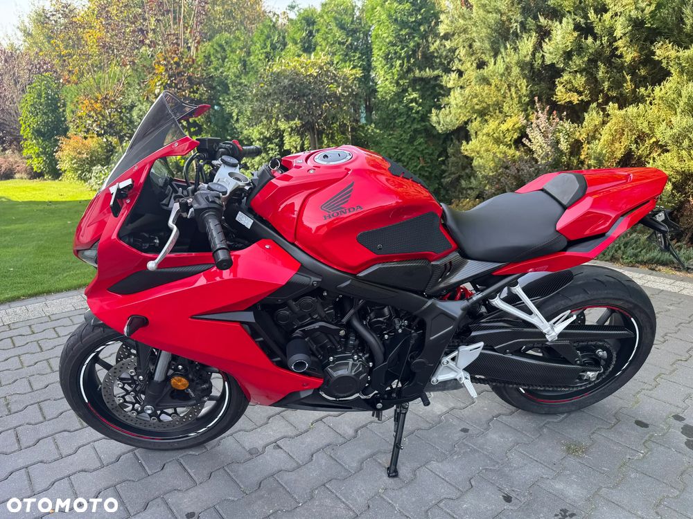 Honda CBR - 27