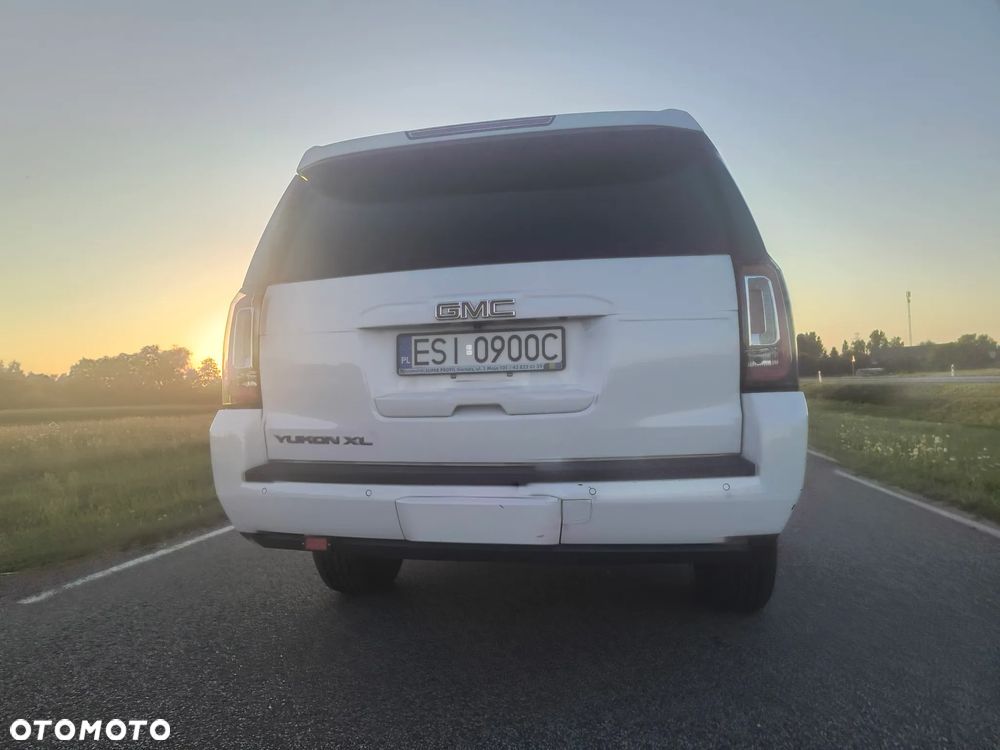 GMC Yukon - 21