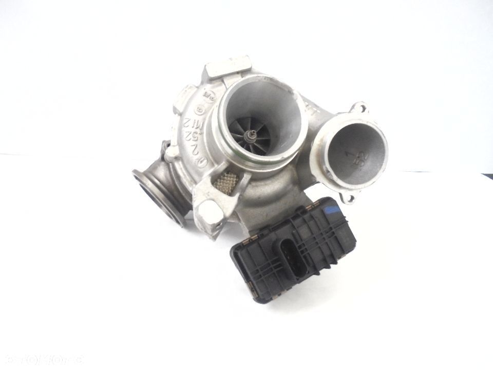 Turbina BMW 3.0 530d 730d 330 X5 806094 7823202 - 1