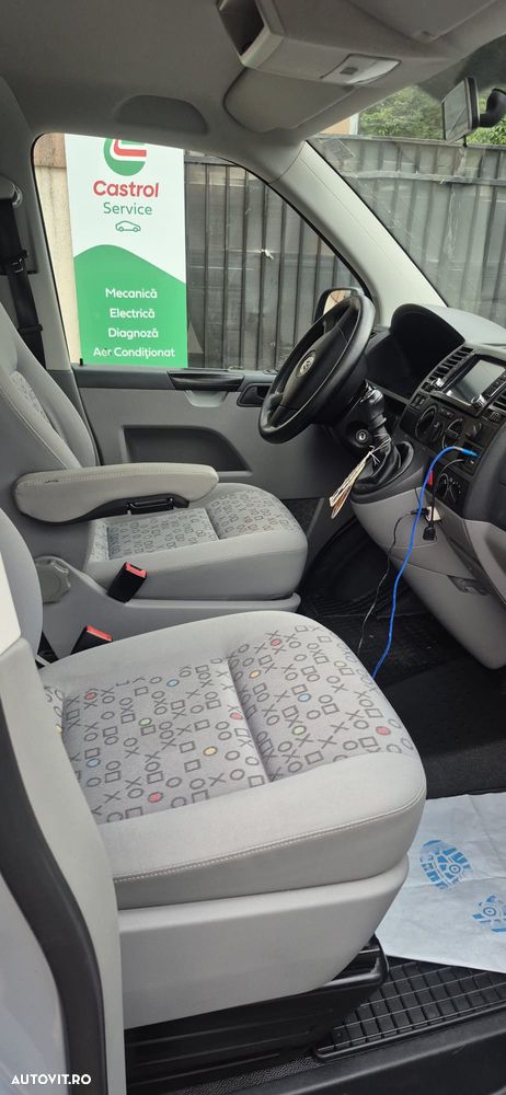 Volkswagen Transporter - 13