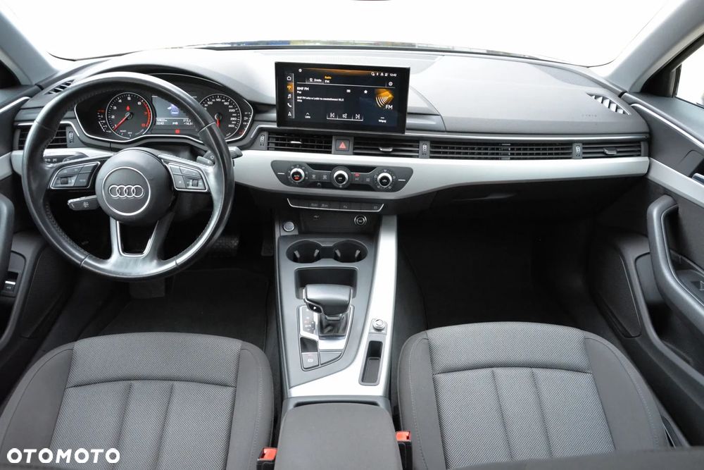 Audi A4 Limousine 35 TFSI S tronic - 14