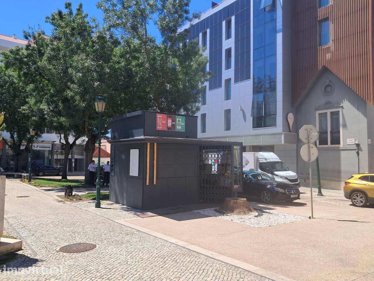 Cedência de Quiosque com Projeto Aprovado no Centro de Torres Vedras - Grande imagem: 2/13
