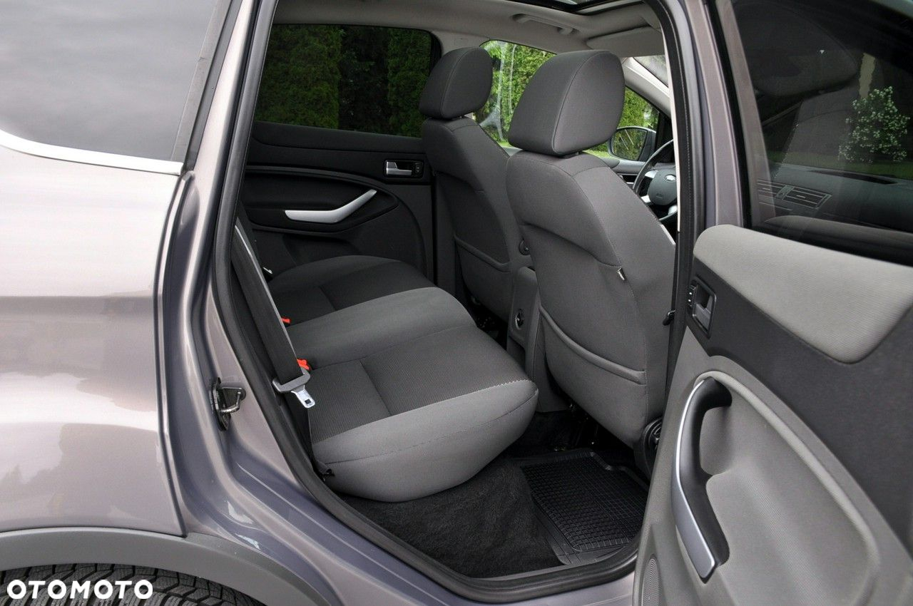 Ford Kuga - 19
