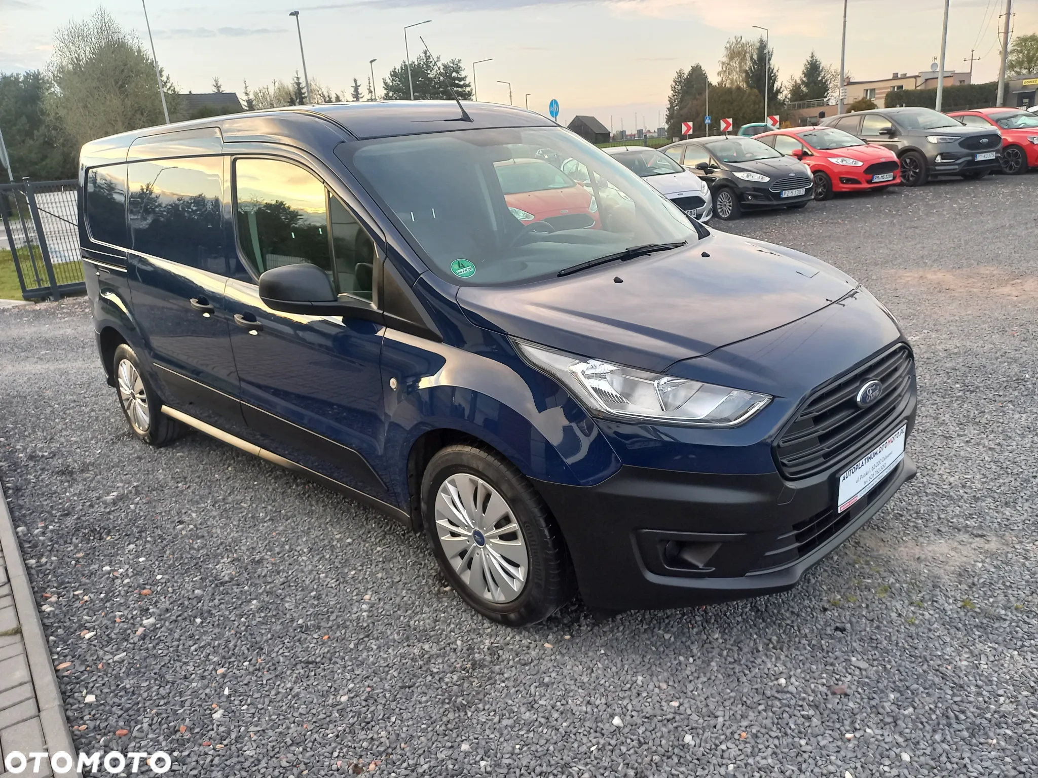 Ford Transit Connect - 12