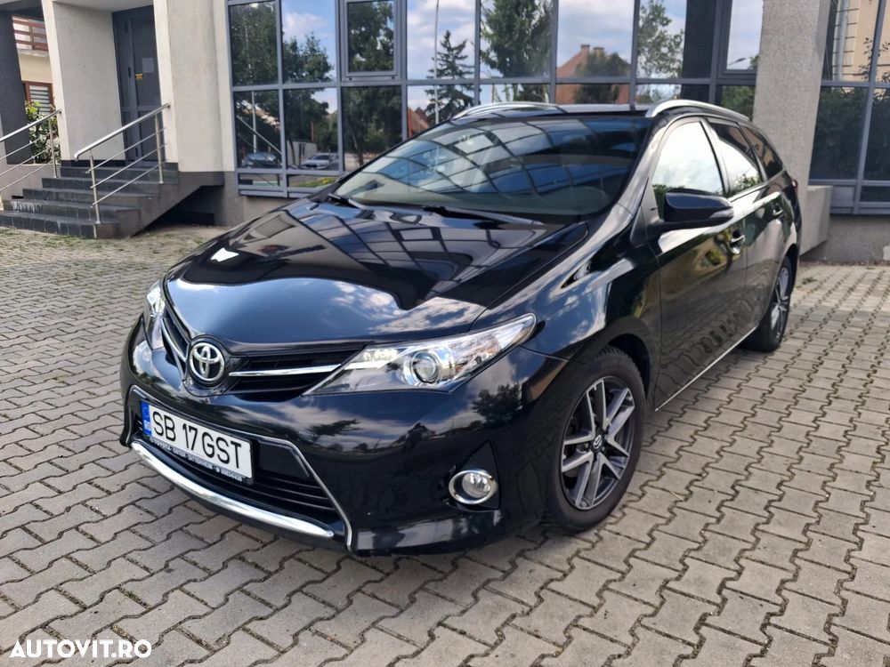 TOYOTA Auris 2014