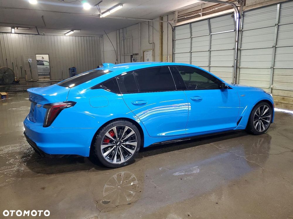 Cadillac CT5 - 4