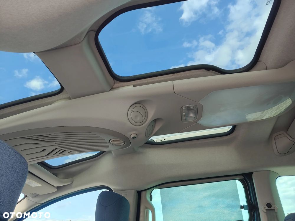 Citroën Berlingo 1.6 HDi 110 FAP Multispace - 31