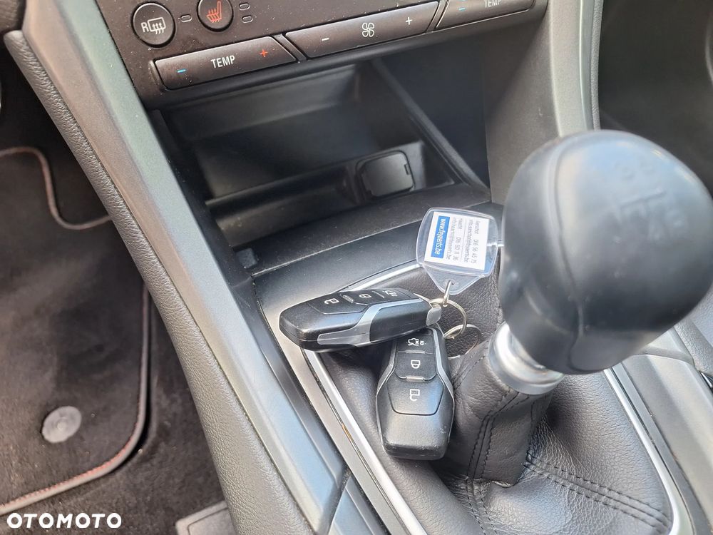 Ford Mondeo 2.0 TDCi ST-Line - 12