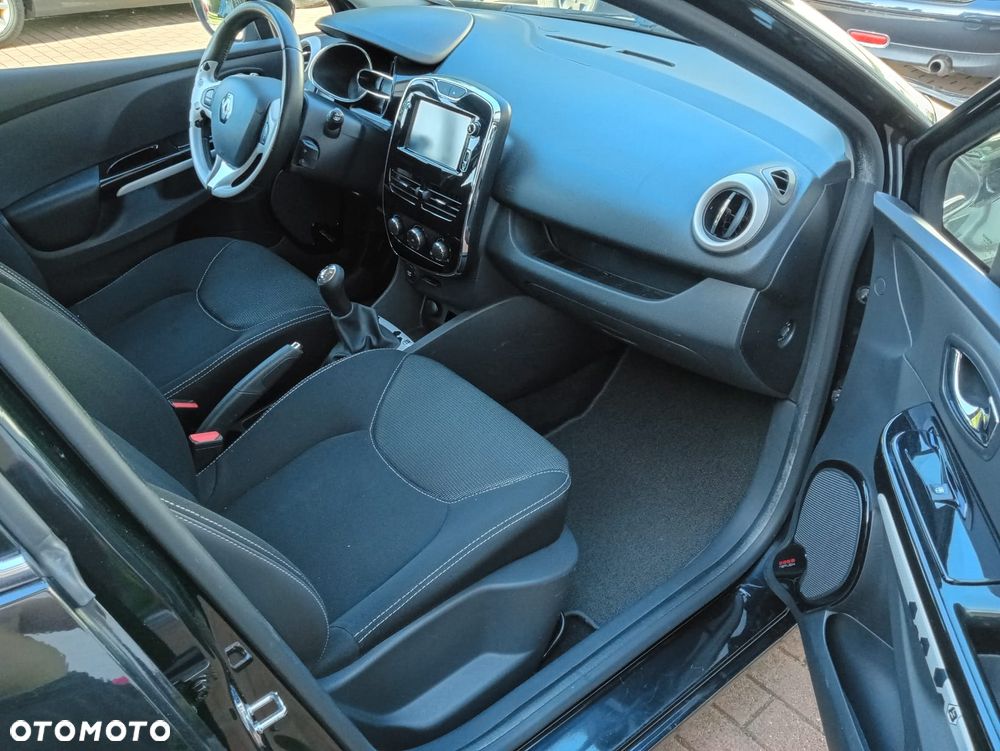 Renault Clio 1.2 16V 75 LIMITED - 13