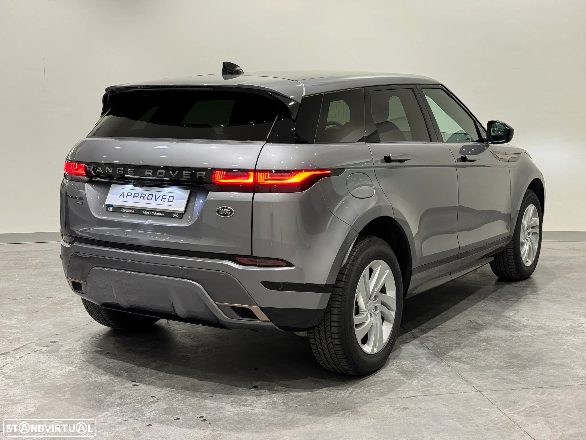 Land Rover Range Rover Evoque 1.5 P300e AWD R-Dynamic S Auto - 4