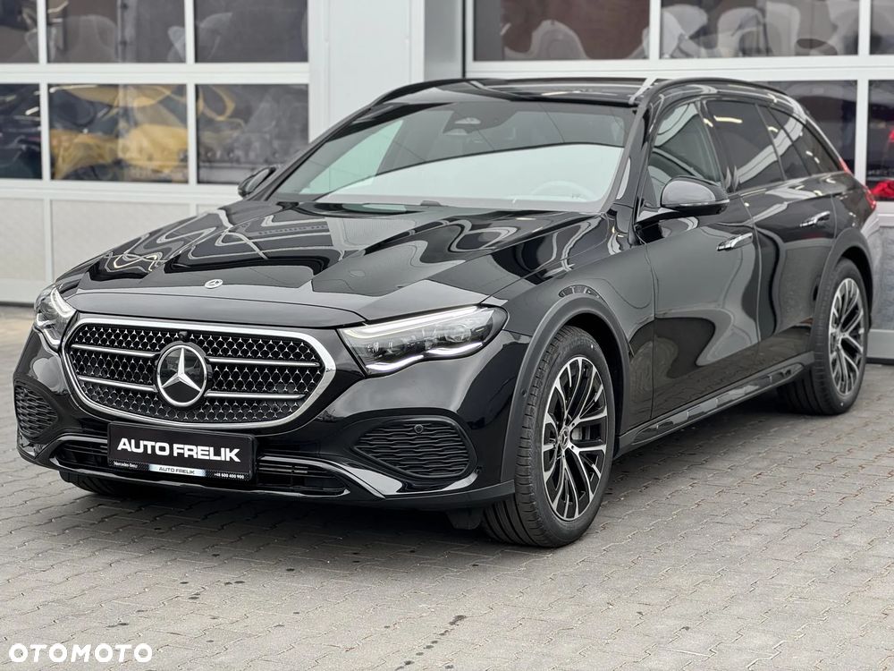 Mercedes-Benz Klasa E 220 d mHEV 4-Matic All-Terrain Avantgarde 9G-Tronic - 4