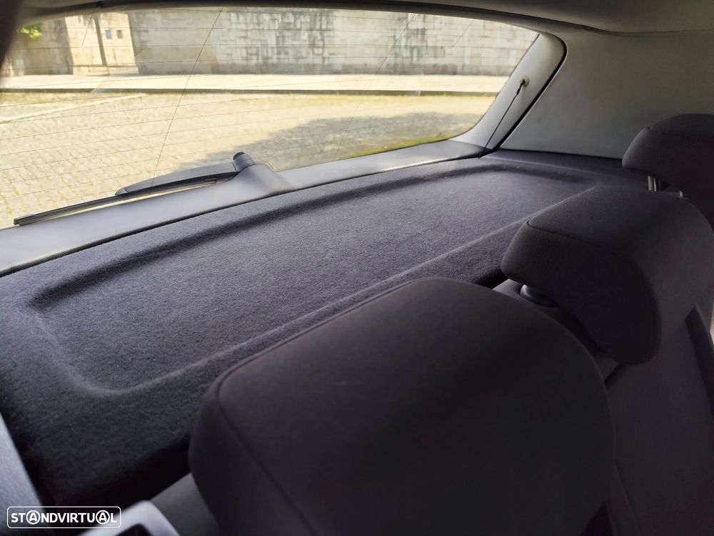 VW Golf 1.9 TDi Confortline DSG - 45