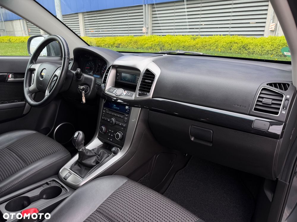 Chevrolet Captiva 2.4 LT - 25