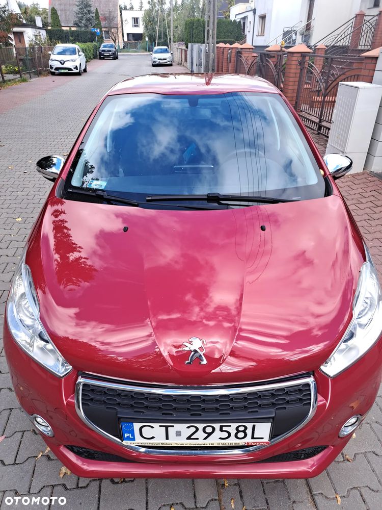 Peugeot 208 1.2 PureTech Allure - 8