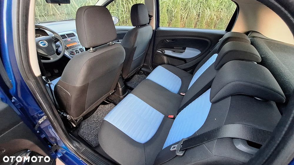 Fiat Grande Punto - 12