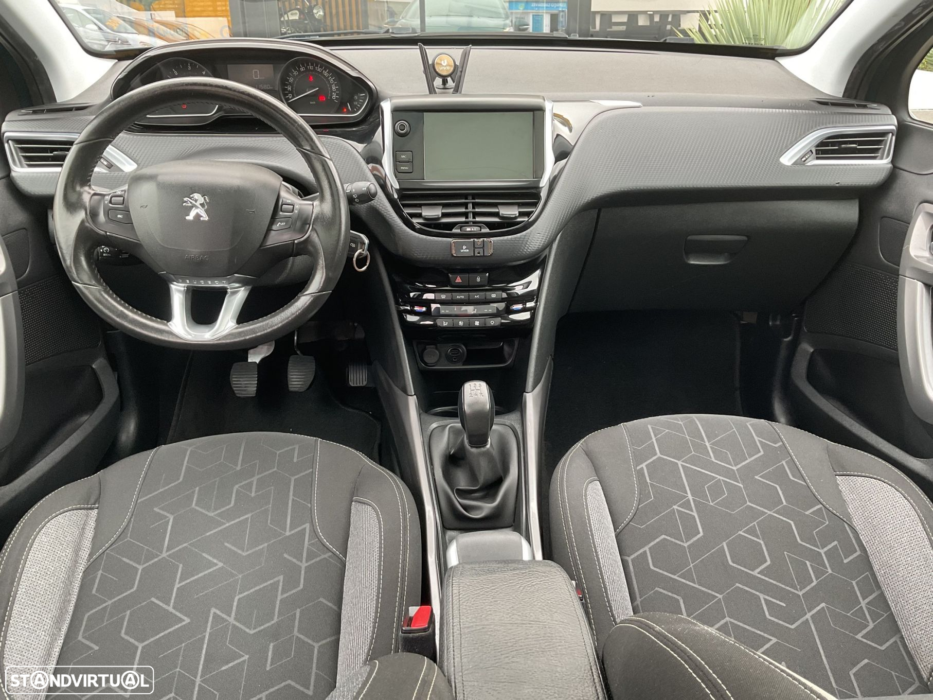 Peugeot 2008 1.6 BlueHDi Allure - 31