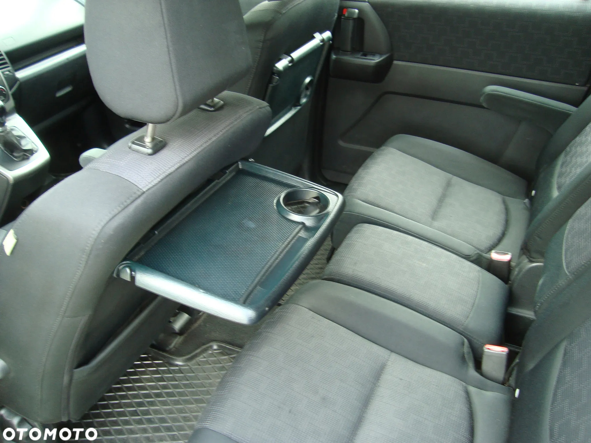 Mazda 5 - 12
