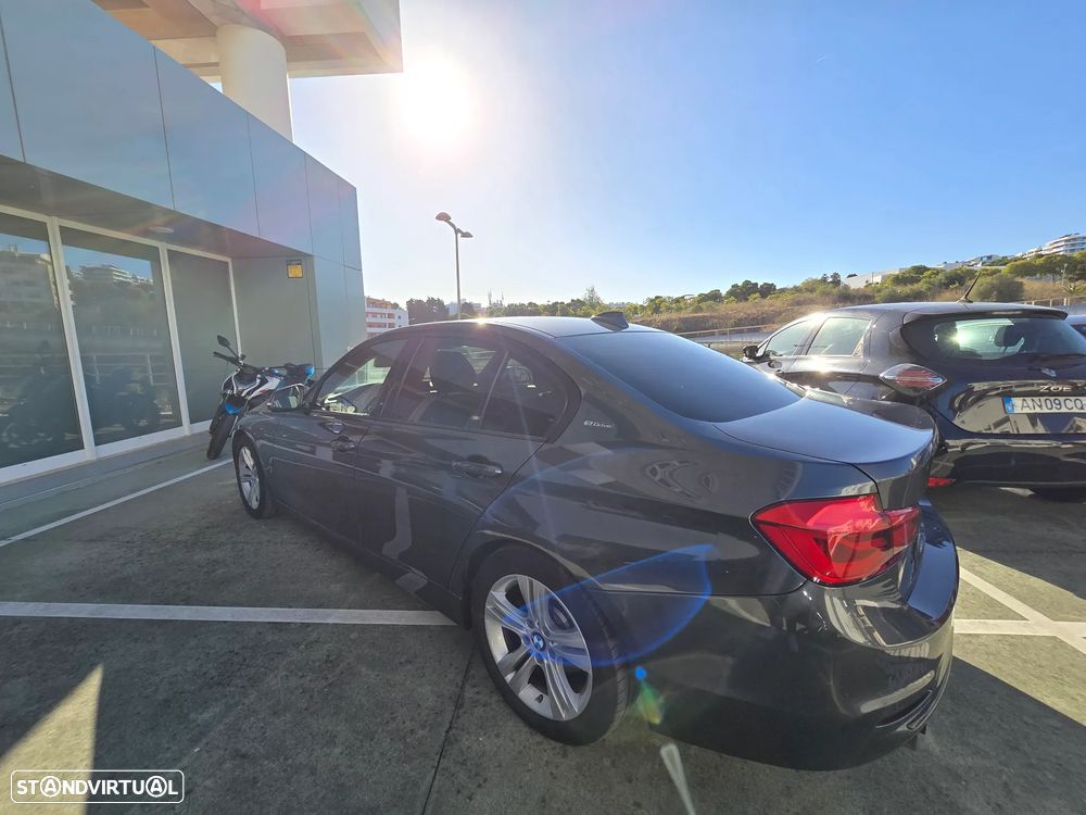 BMW 330 - 3