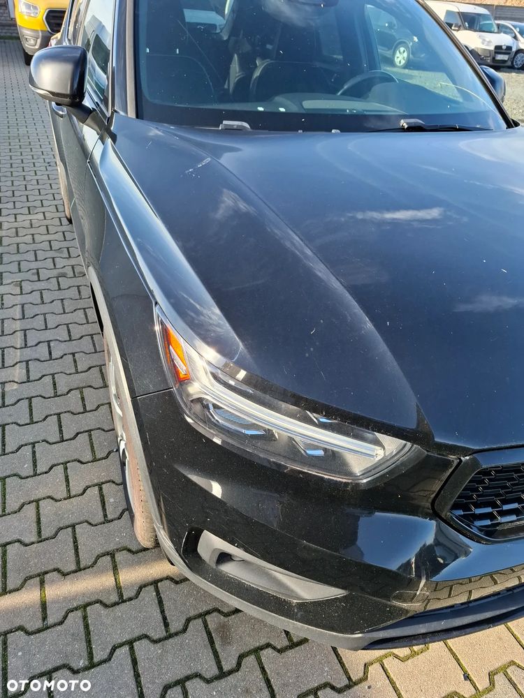 Volvo XC40 zderzak tyl kod lakieru 019 - 5