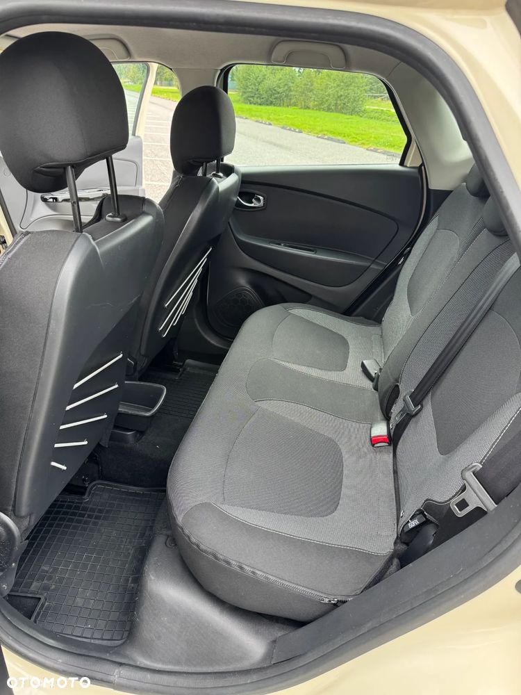 Renault Captur - 16