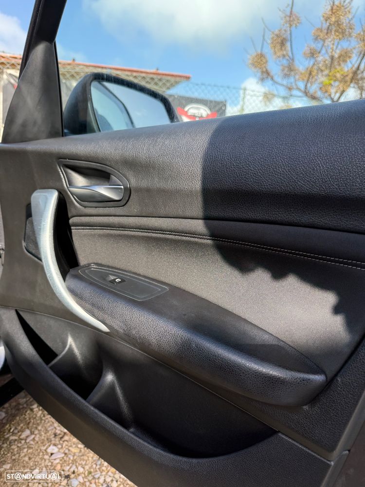 BMW 116 d EDynamics Line Sport - 24