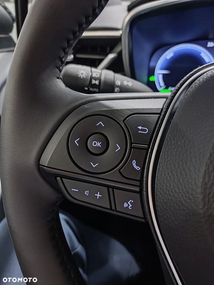 Toyota Corolla 1.8 Hybrid Style - 18