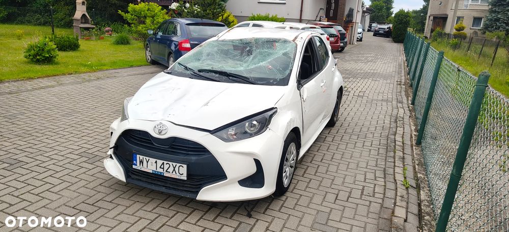 Toyota Yaris 1.0 Active - 1