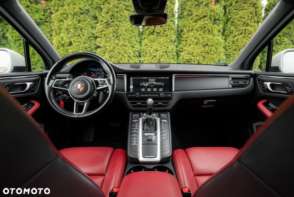 Porsche Macan - 10