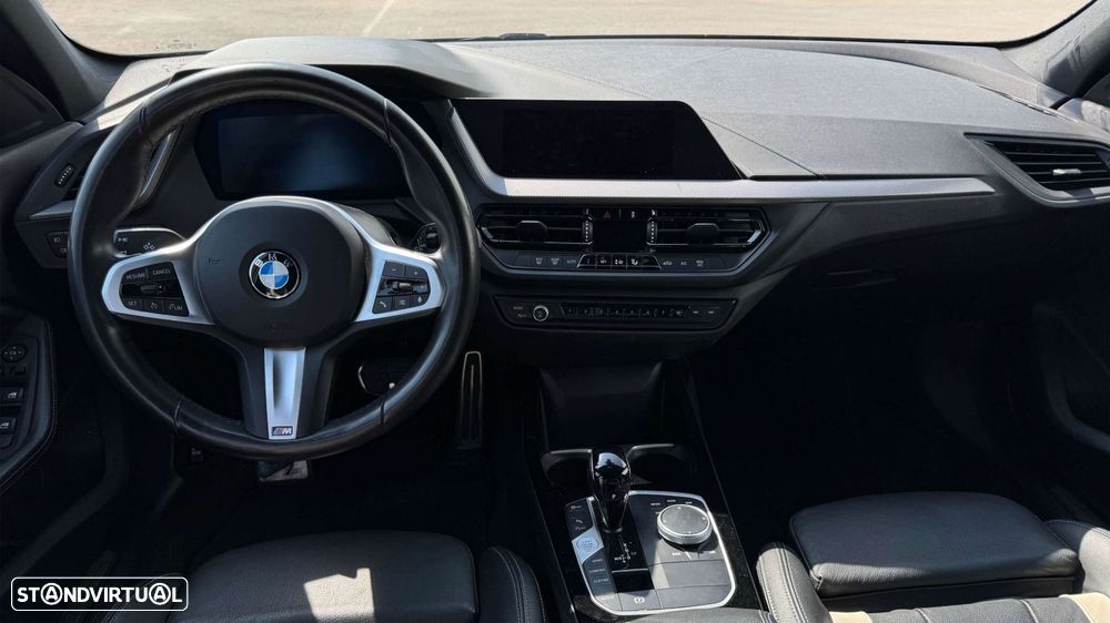BMW 116 d Pack Color Vision Auto — fotografia 6