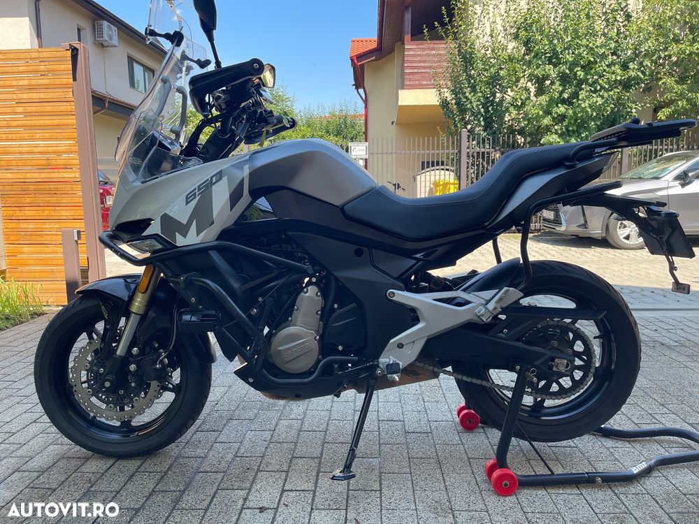 CF Moto 650MT ABS - 16