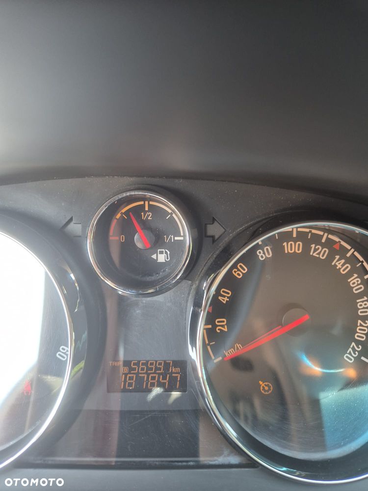Opel Antara 2.2 CDTI 2x4 - 5