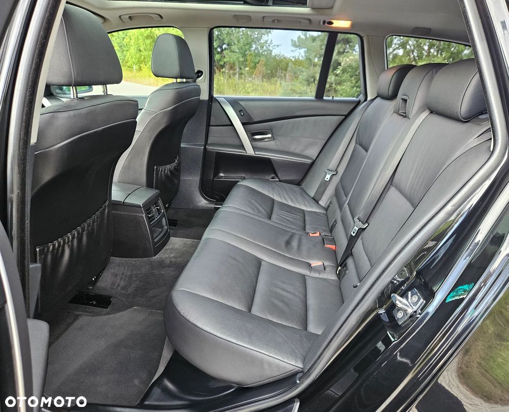BMW Seria 5 520d - 7