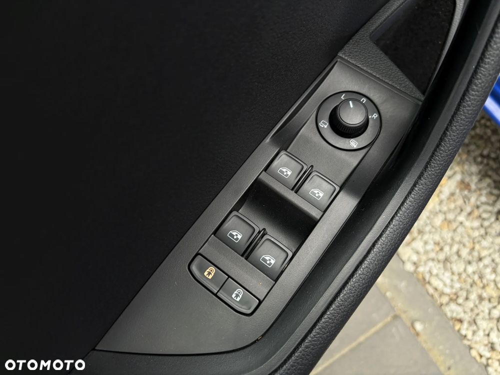 Skoda Superb 1.6 TDI Ambition DSG - 36