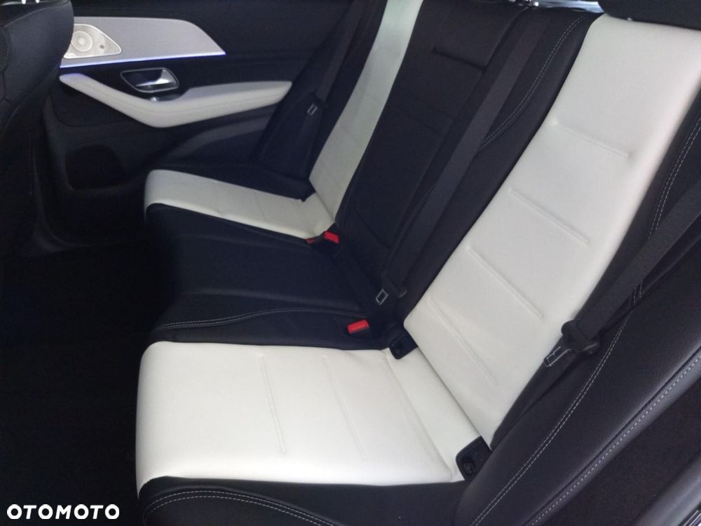 Mercedes-Benz GLE - 15
